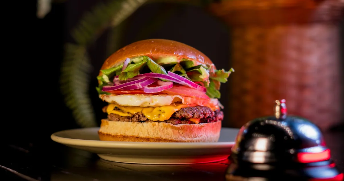 Kaseya Center Opens Burger Shot and Cluckin' Bell Stands for GTA 6 Fans, a GenZHype timeline
