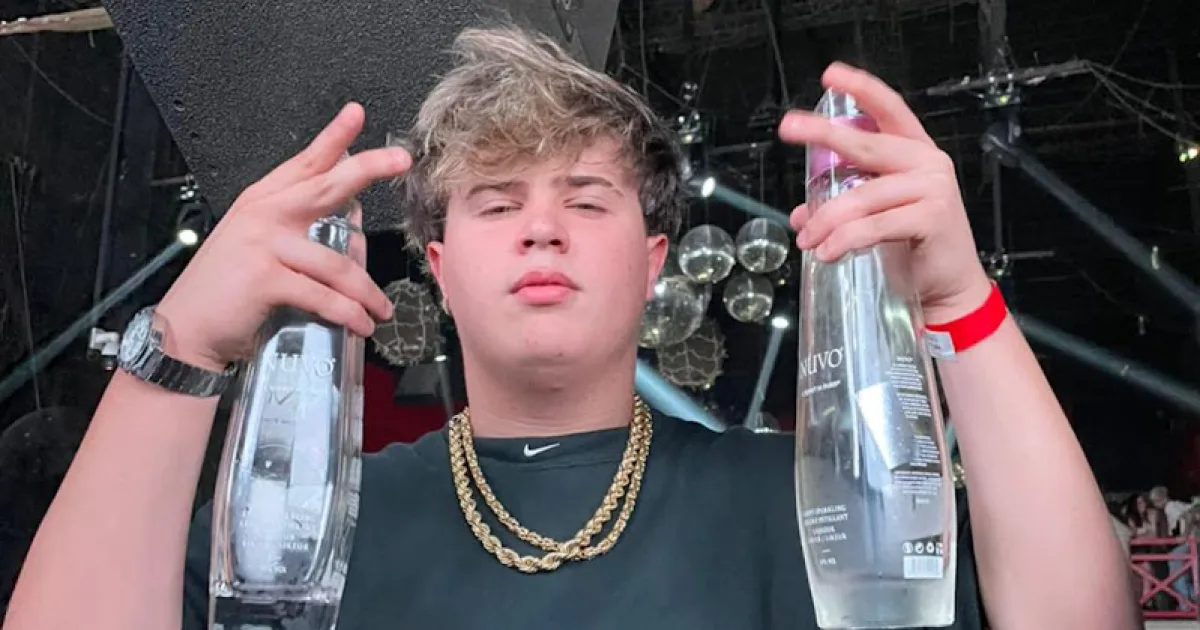 YouTubers Beni Marmol and Pato Perrotta Arrested at World Cup Match, a GenZHype timeline